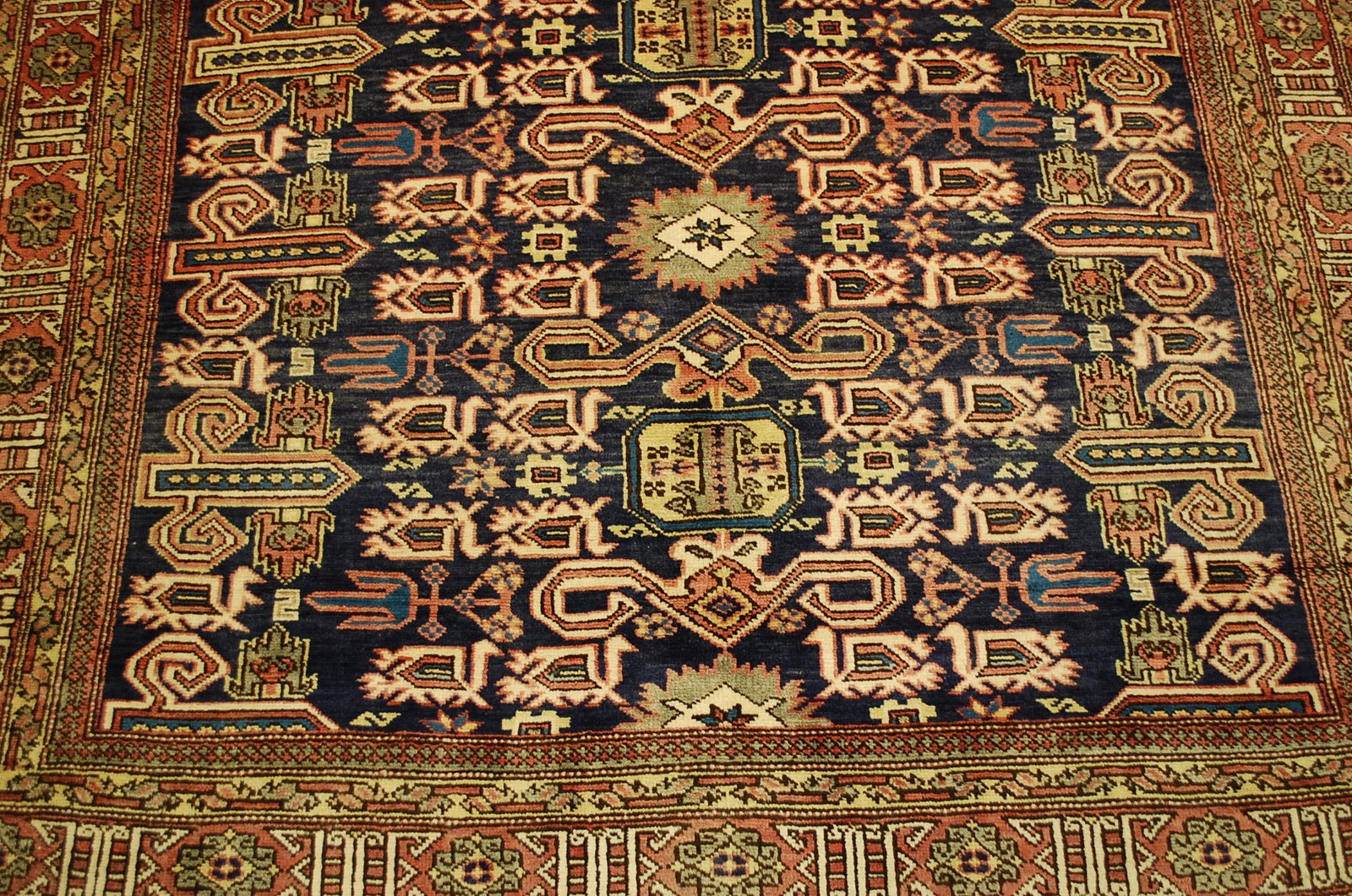 CAUCASIAN SHIRVAN RUG 5.5x8.10 - 7