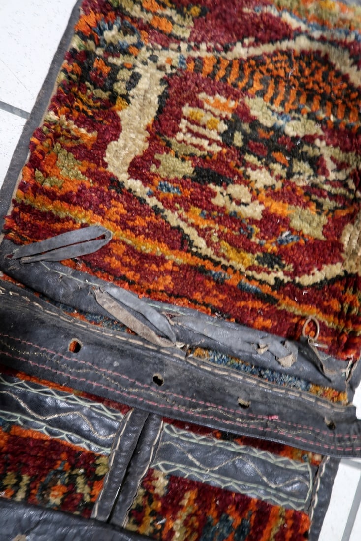 Handmade Antique Collectible Persian Kurdish Saddle Bag Rug, 1920s - 7