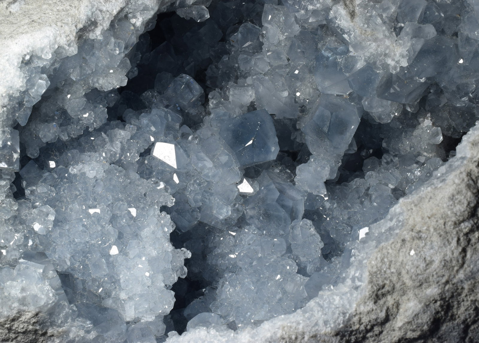 Large Celestite geode - 3