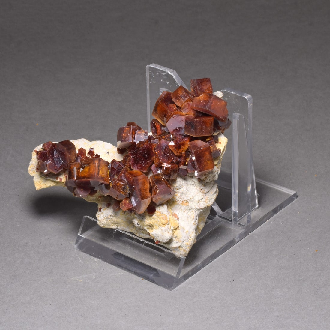 Fine Vanadinite Cluster on matrix - 6