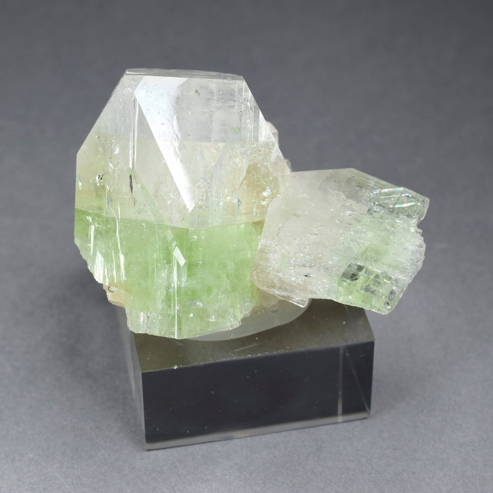 Fine Apophyllite and calcite - 2