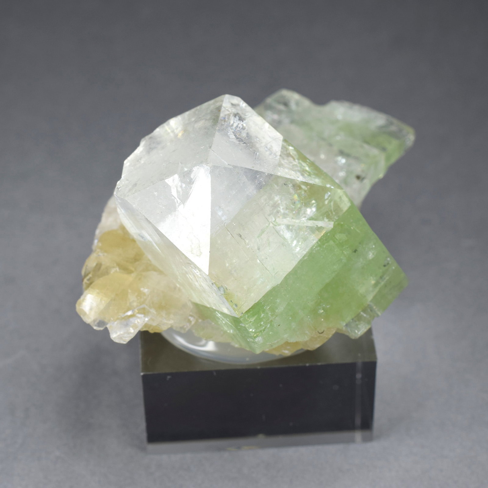 Fine Apophyllite and calcite - 5