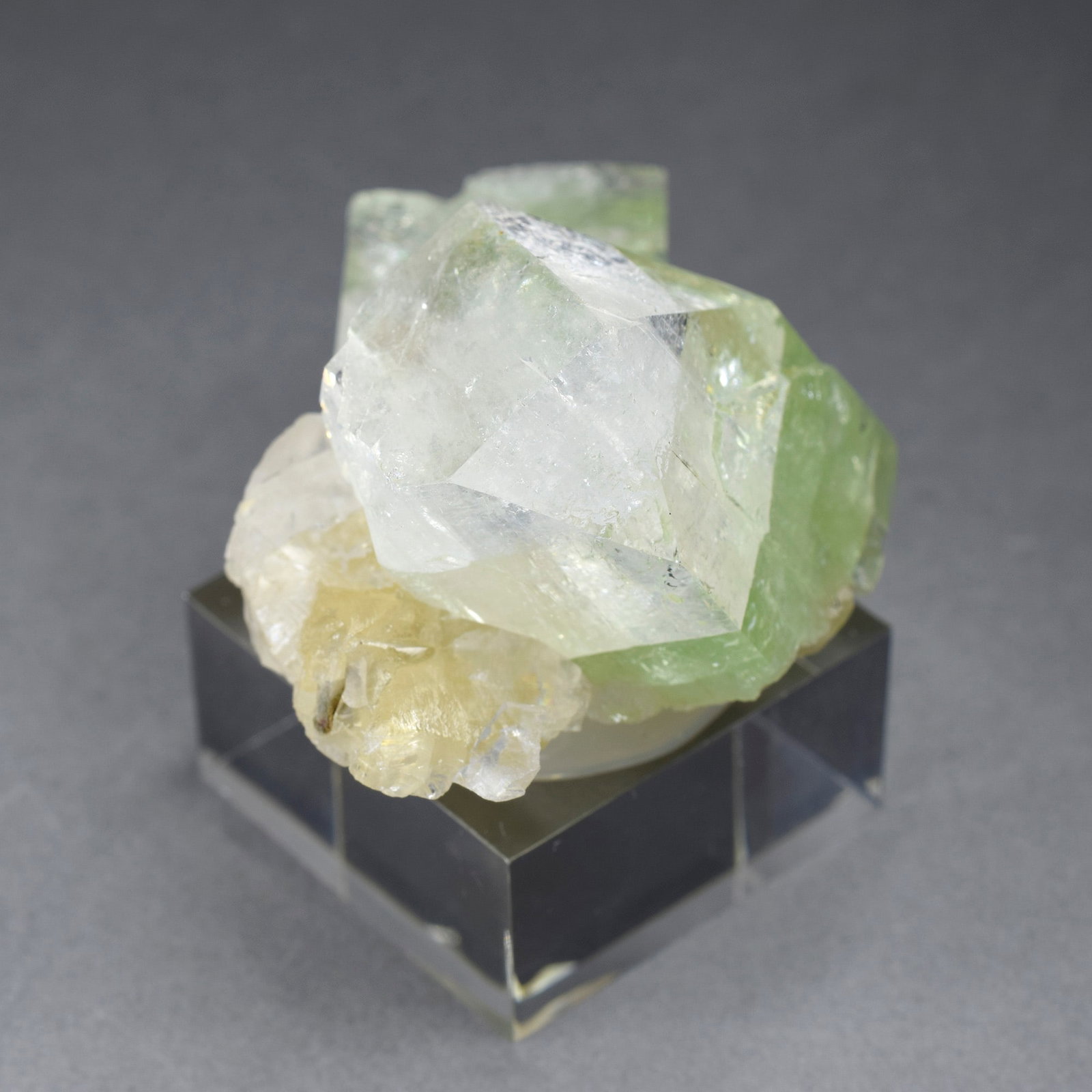 Fine Apophyllite and calcite - 6