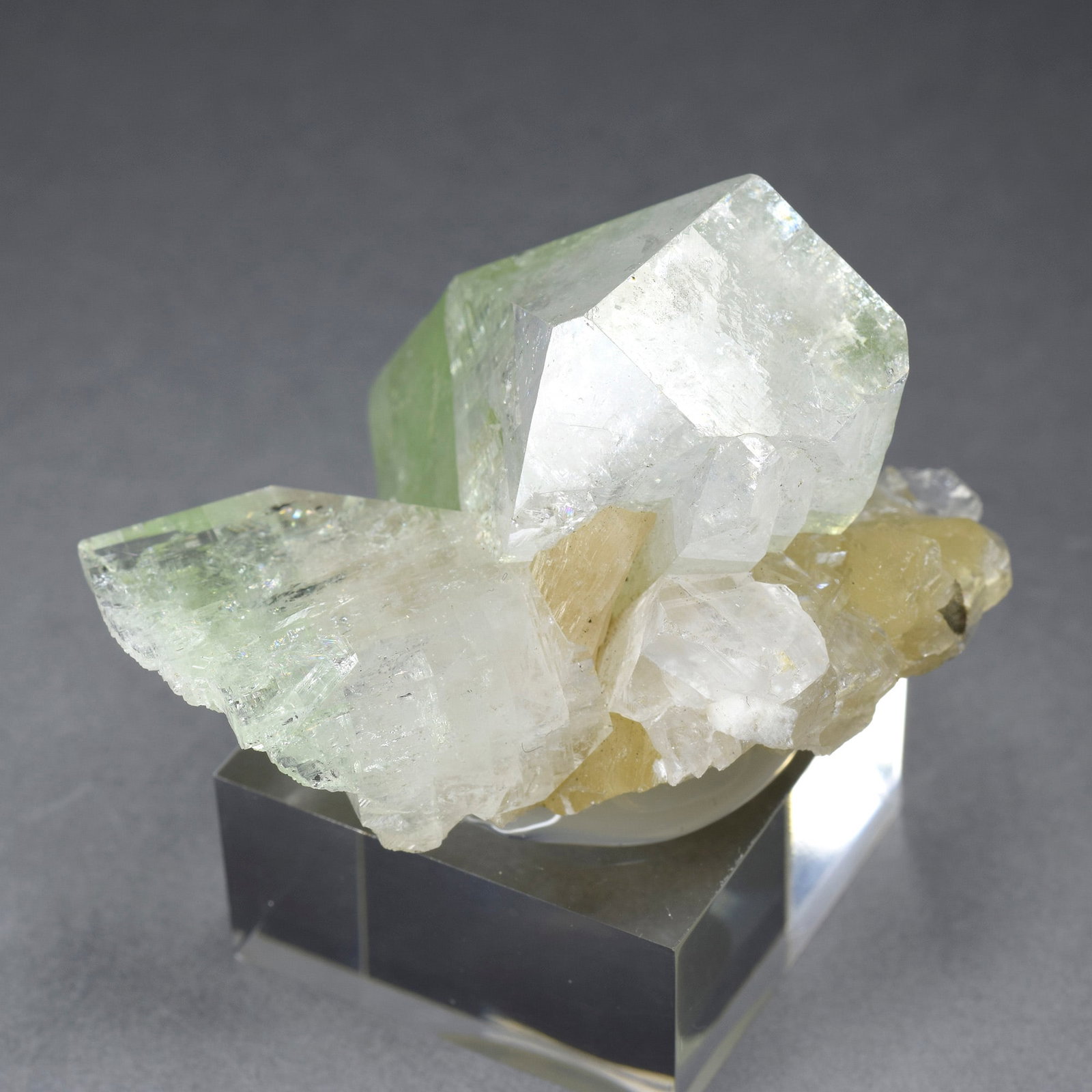 Fine Apophyllite and calcite - 7