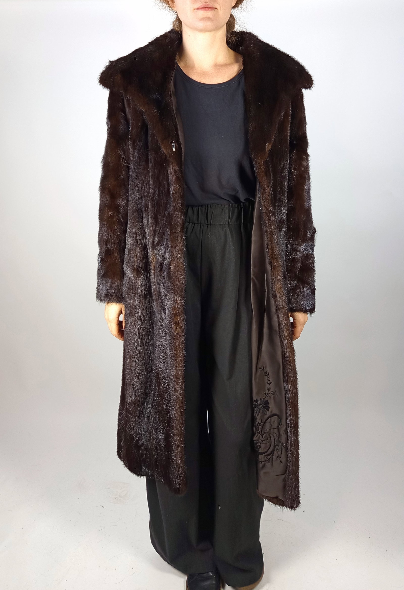 BROWN MINK FUR COAT EU: XL - US:20 - 2