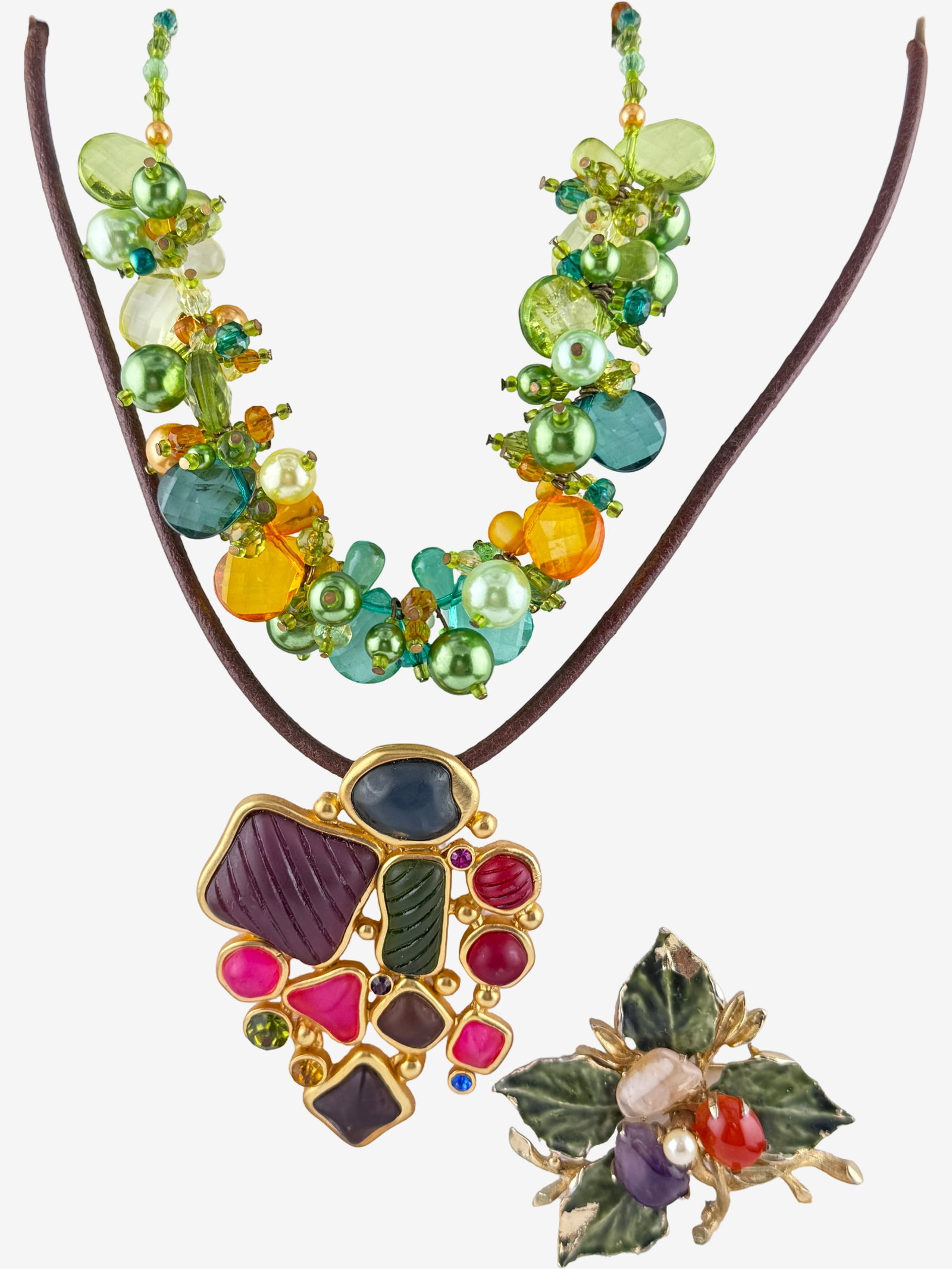 Vintage Trifari Brooch and Necklace - 3