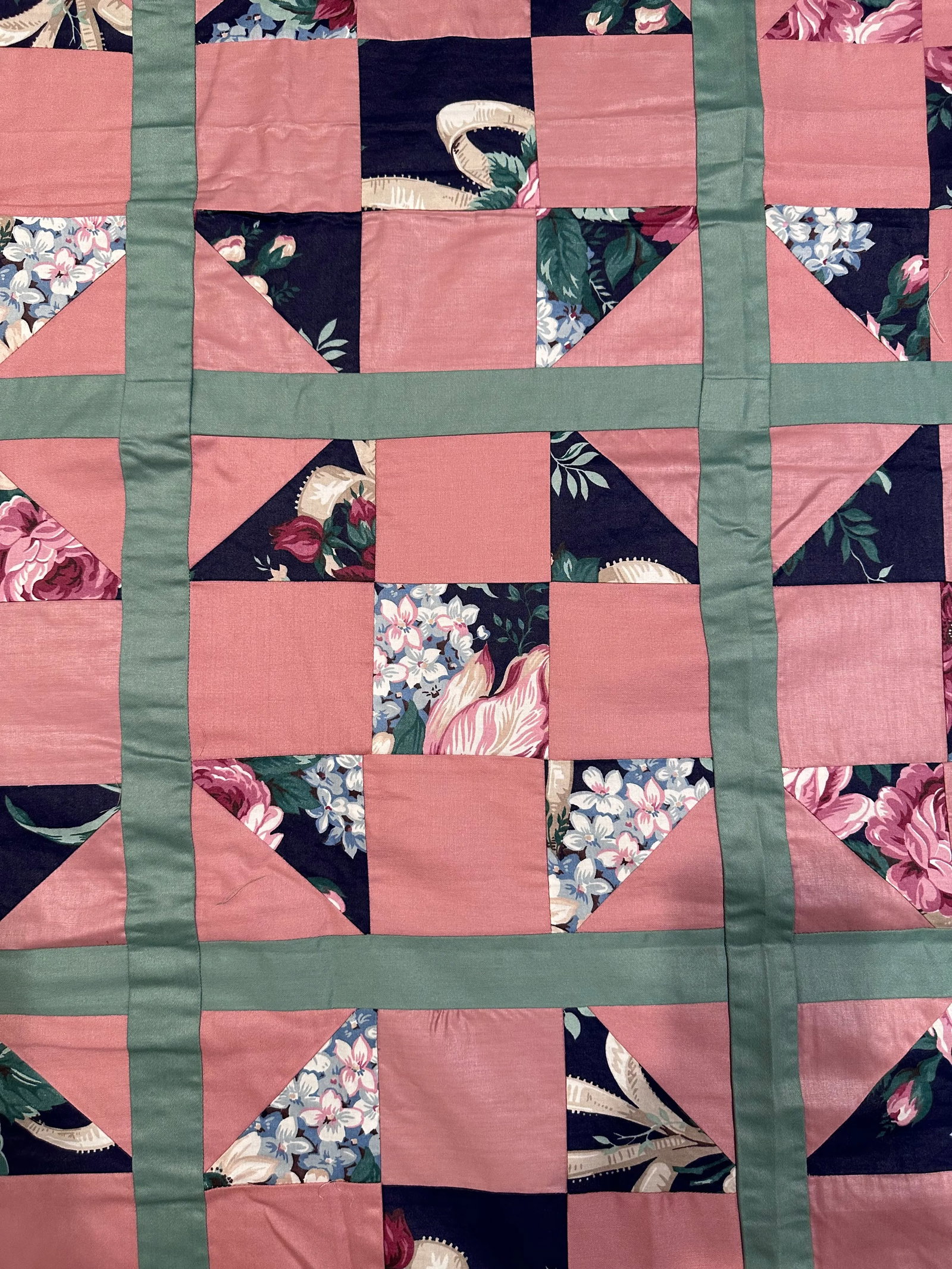 Vintage Mid 20th Century Cotton Sateen Polyester Throw Size Quilt Top - 5