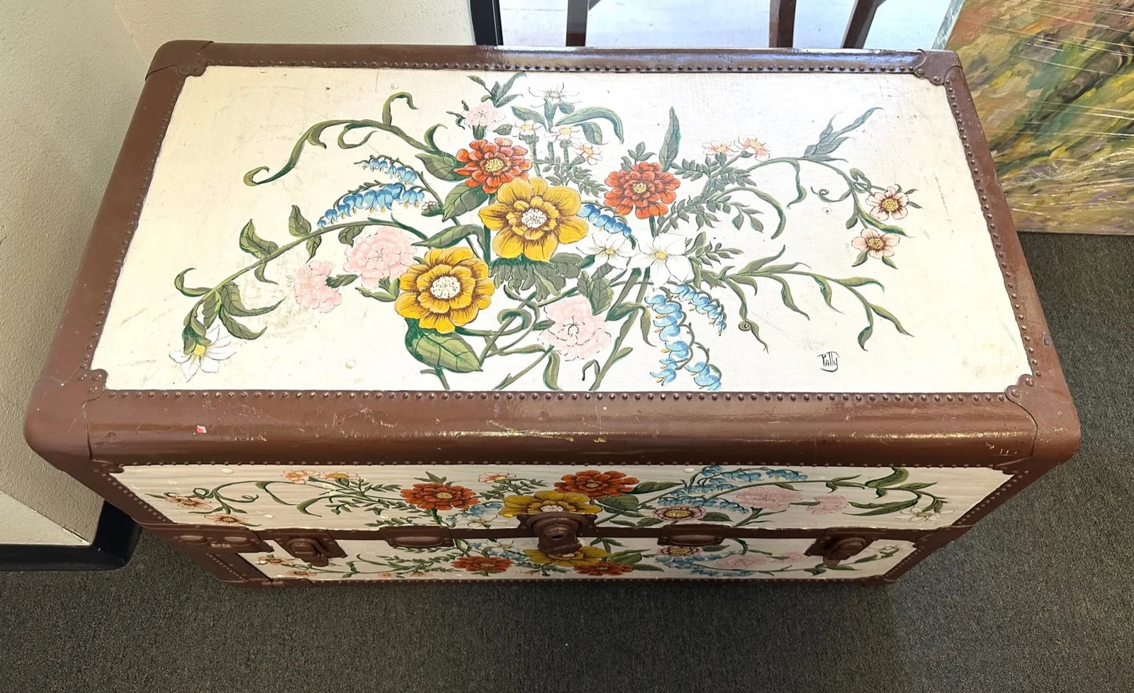 Vintage 1920's Hand Painted Floral Steamer Trunk - 2