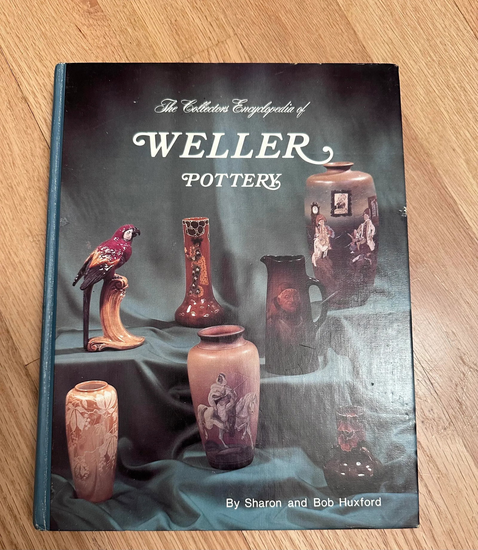 The Collectors Encyclopedia of Weller Pottery Hardcover Book 1979 - 12