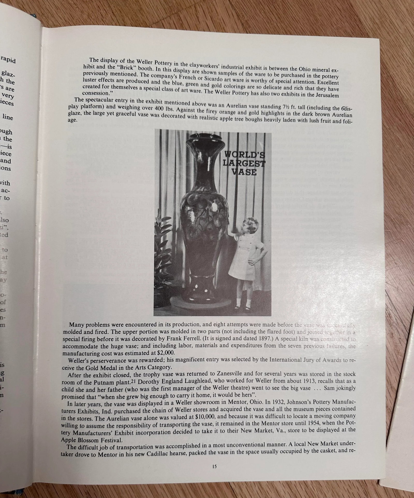 The Collectors Encyclopedia of Weller Pottery Hardcover Book 1979 - 3