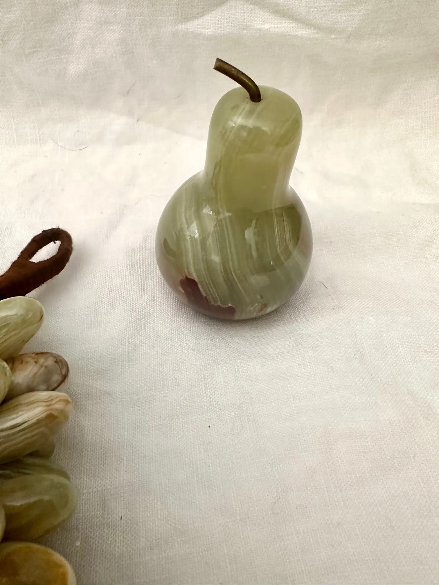 Vintage Jade/Onyx Grape Clusters-A Set - 6