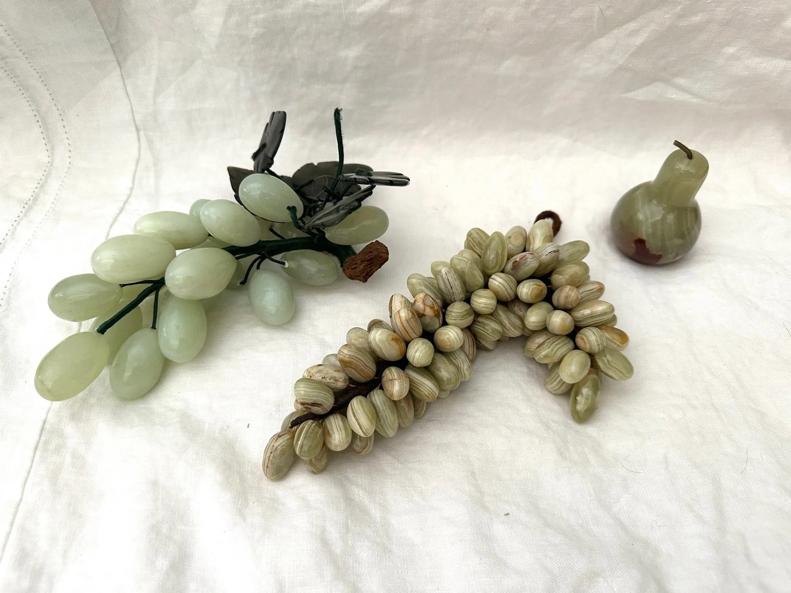 Vintage Jade/Onyx Grape Clusters-A Set - 8