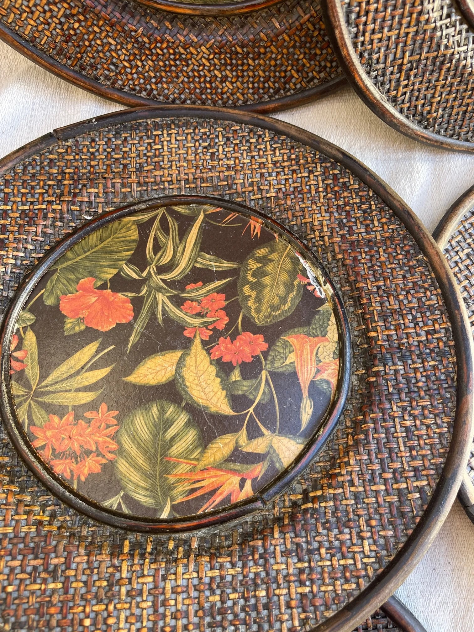 Set of 8 Woven Rattan & Tropical Print Plate Chargers - 5