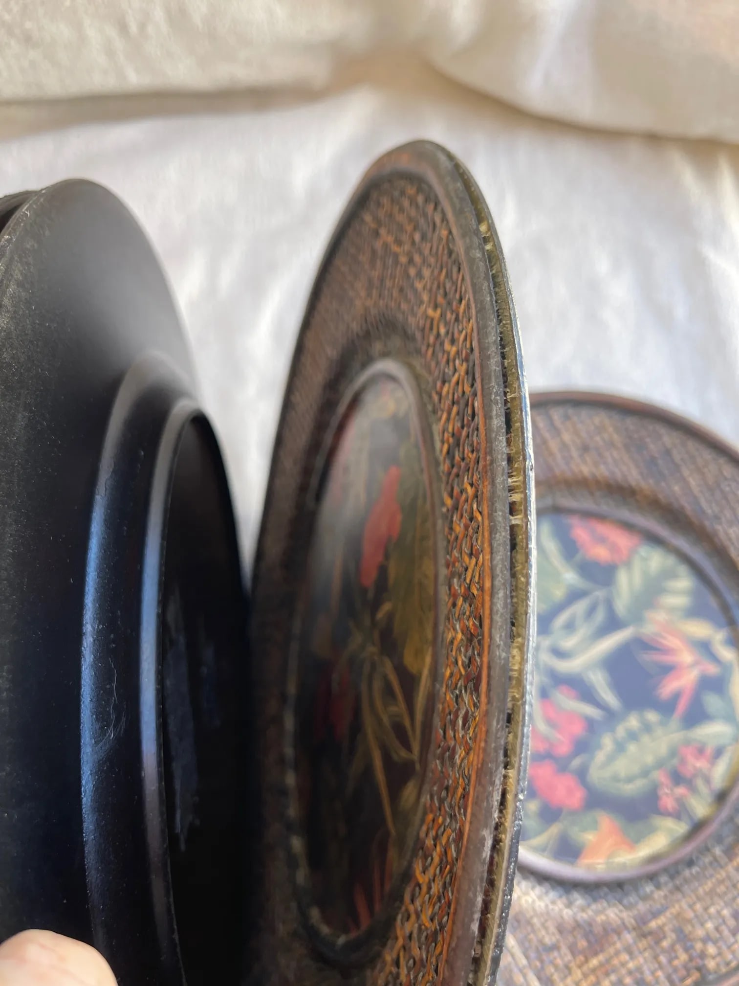 Set of 8 Woven Rattan & Tropical Print Plate Chargers - 6