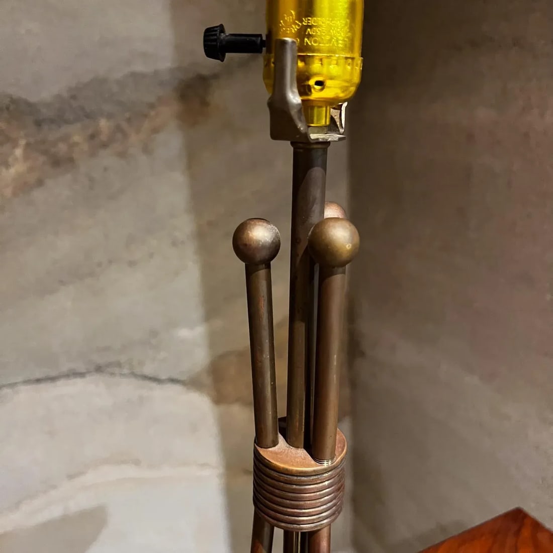 1960s Arturo Pani Refined Brass Table Lamp Mexico - 2