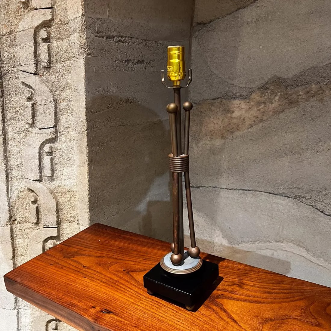 1960s Arturo Pani Refined Brass Table Lamp Mexico - 8