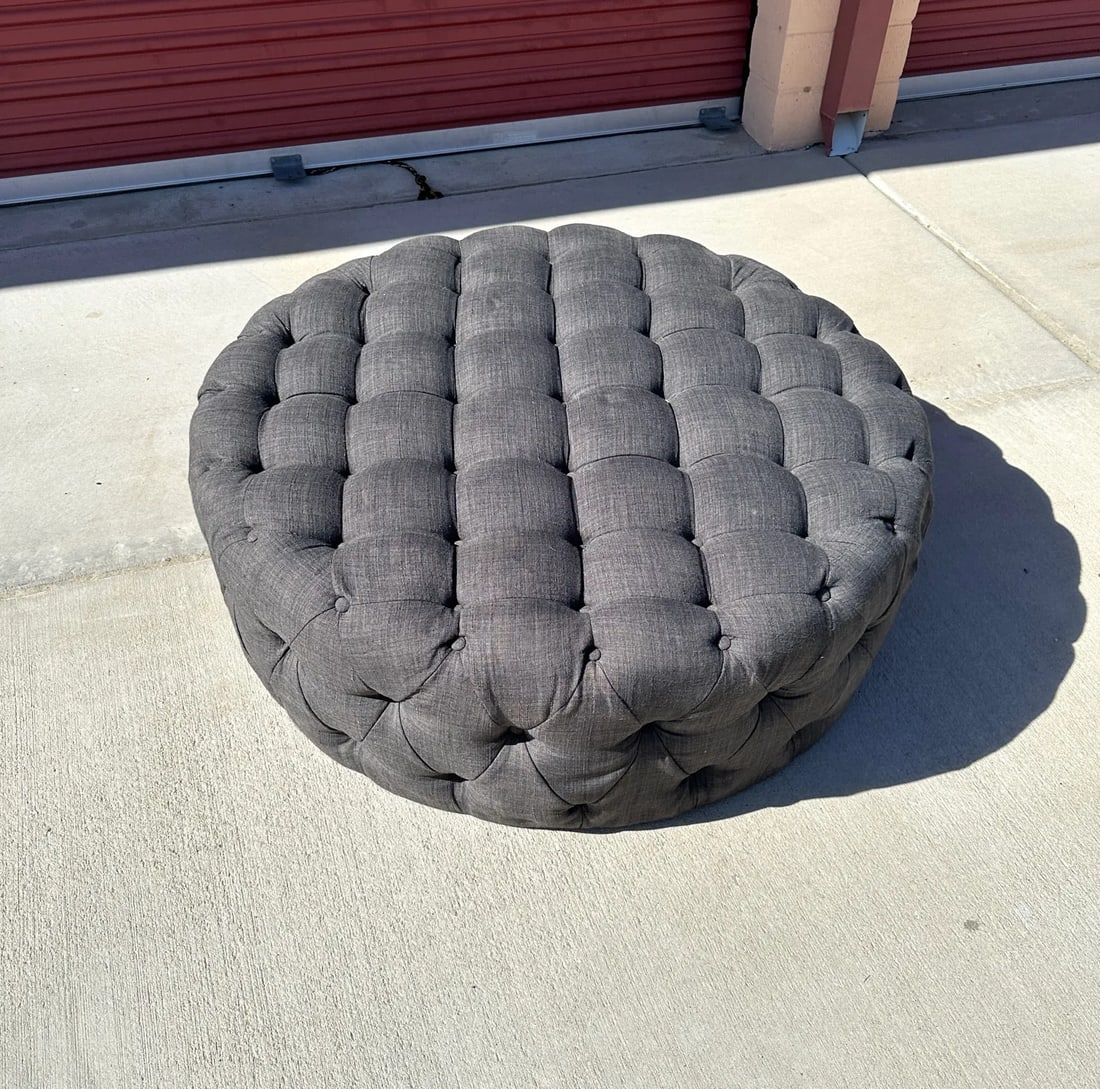 Gray Tufted Round Ottoman/Coffee Table - 2