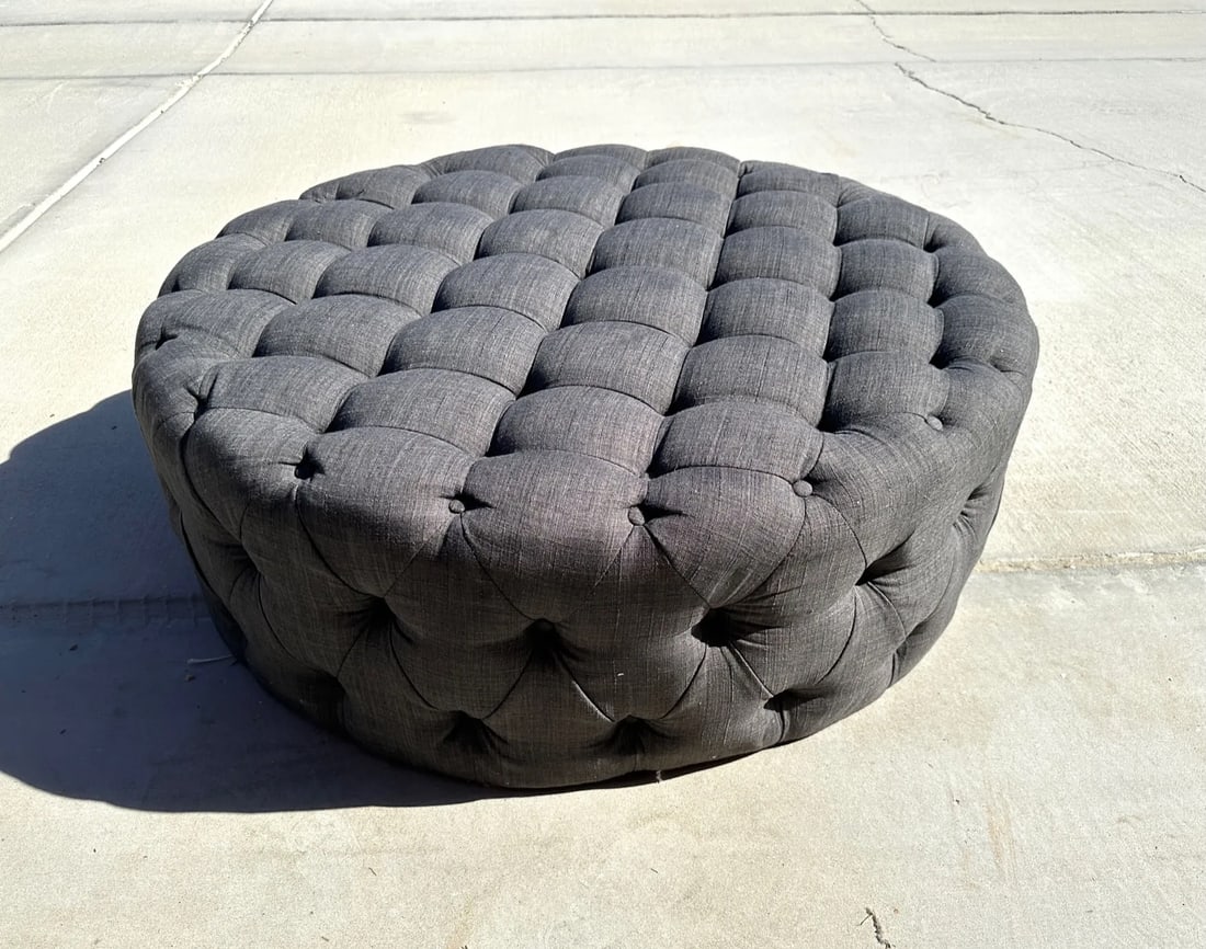 Gray Tufted Round Ottoman/Coffee Table - 4