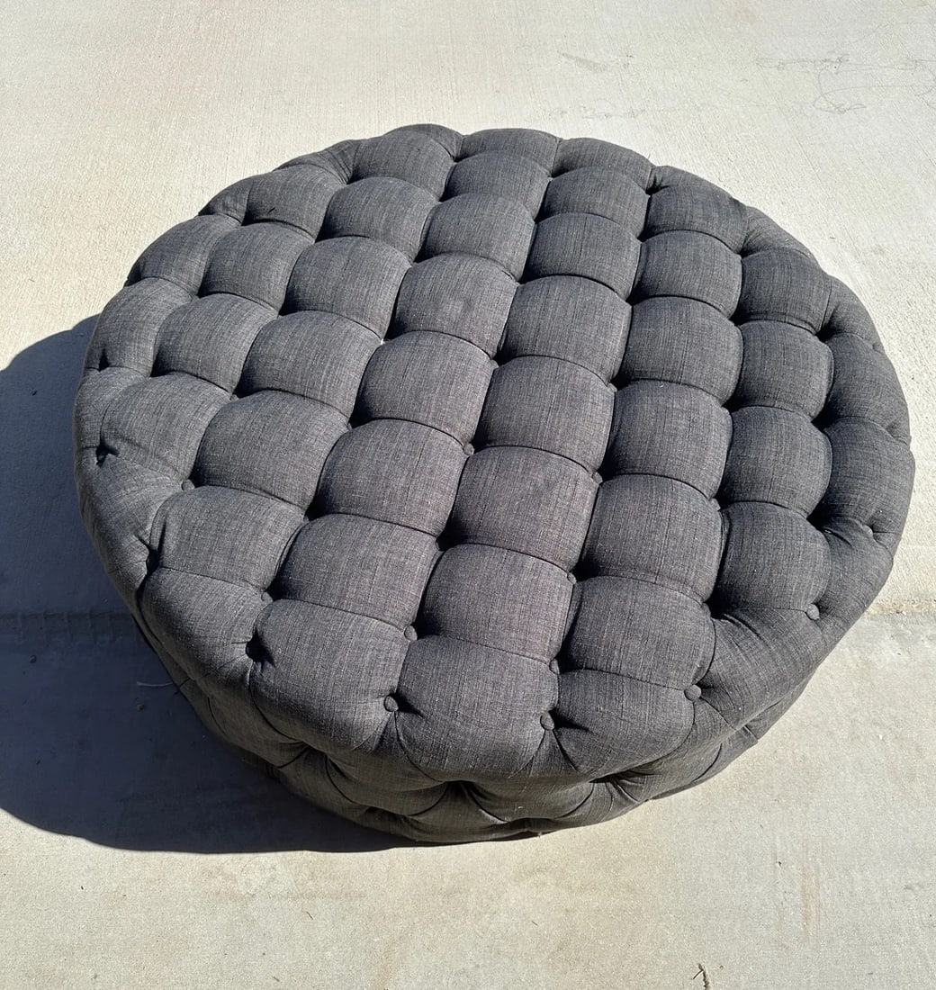 Gray Tufted Round Ottoman/Coffee Table - 5