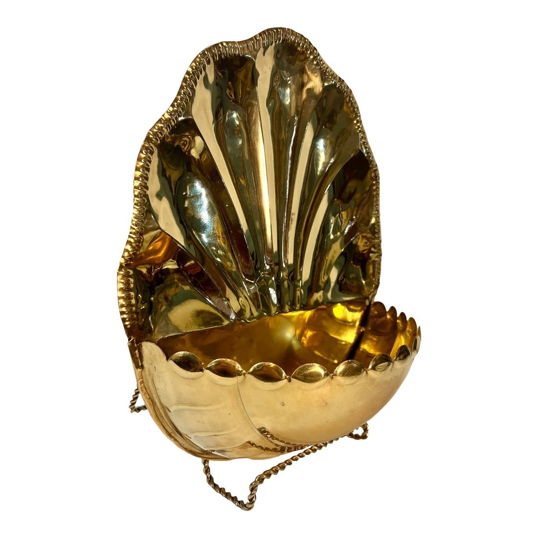 Vintage Hollywood Regency Polished Brass Hand Hammered Repousse Shell With Scalloped Edge Wall Pocke: This is a wonderful Solid Brass Hollywood Regency Hand Hammered Shell motif wall pocket /planter. Polished to a high shine this beautiful polished brass wall pocket. Is waiting to take center stage an