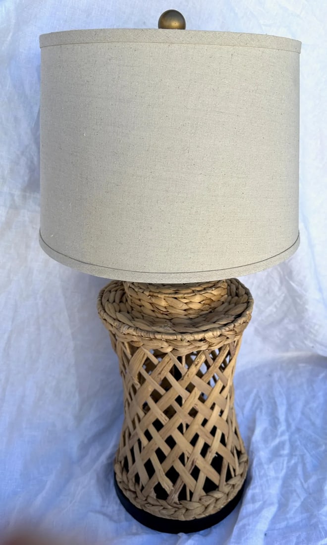 Coastal Raffia Lattice Table Lamp W/Shade - 7