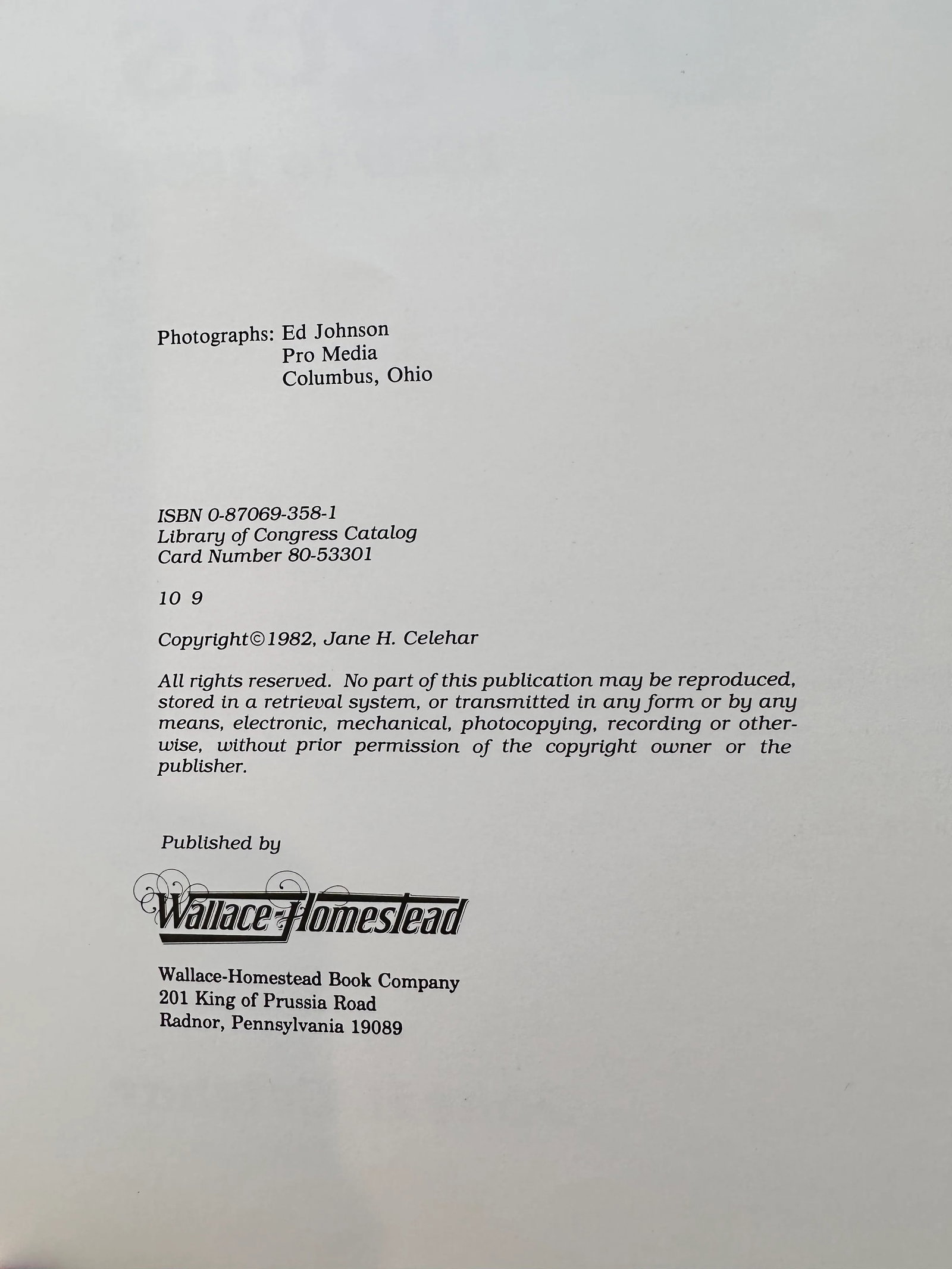 Kitchens and Gadgets 1920-1950 Book Softcover - 3