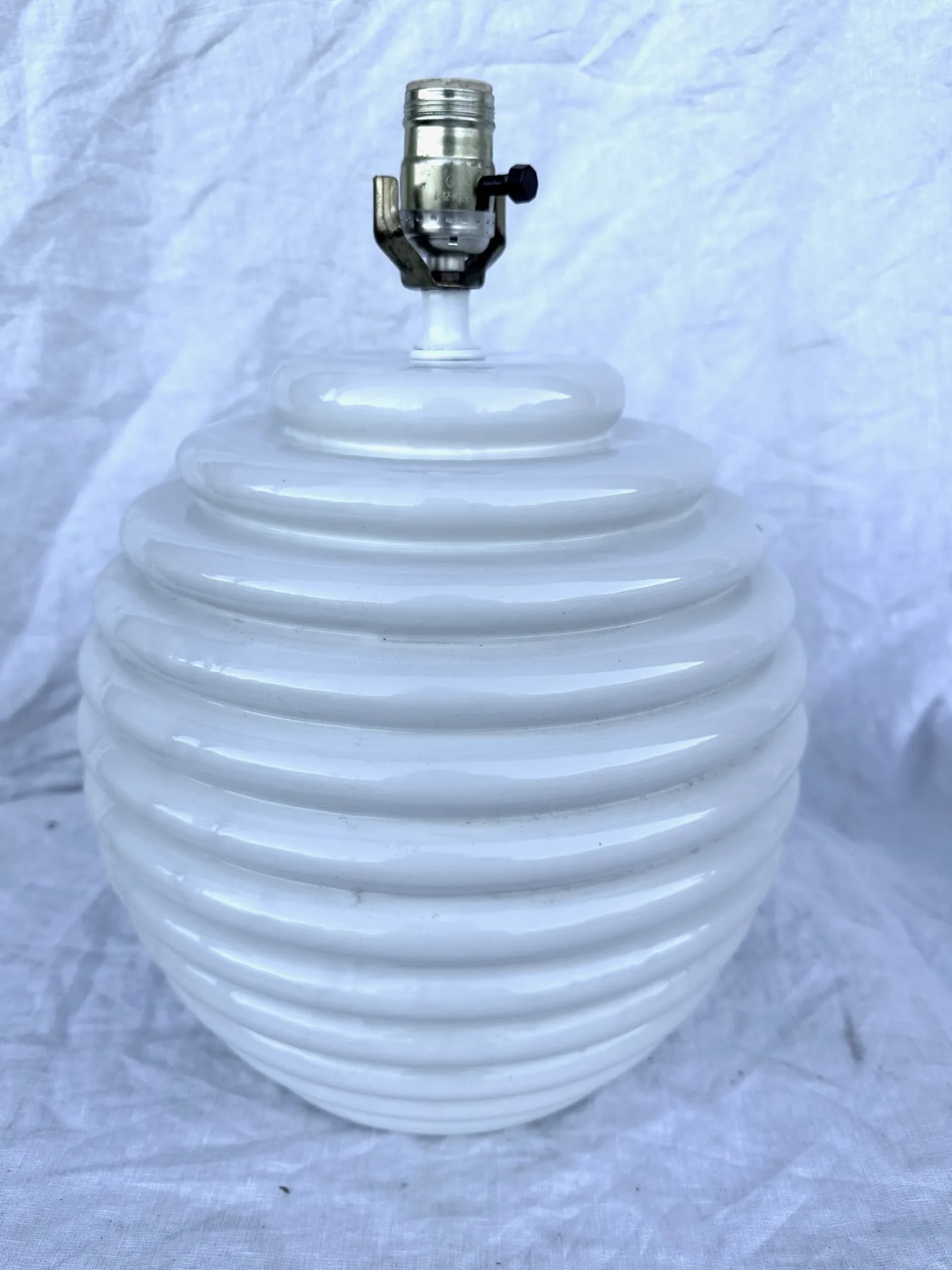 Vintage Postmodern Ceramic Beehive Table Lamp - 3