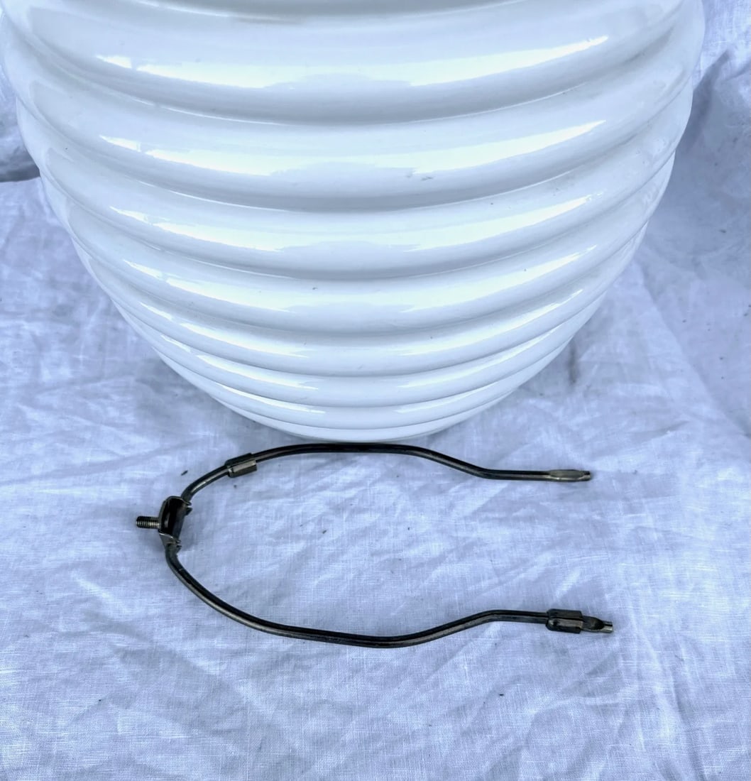 Vintage Postmodern Ceramic Beehive Table Lamp - 6