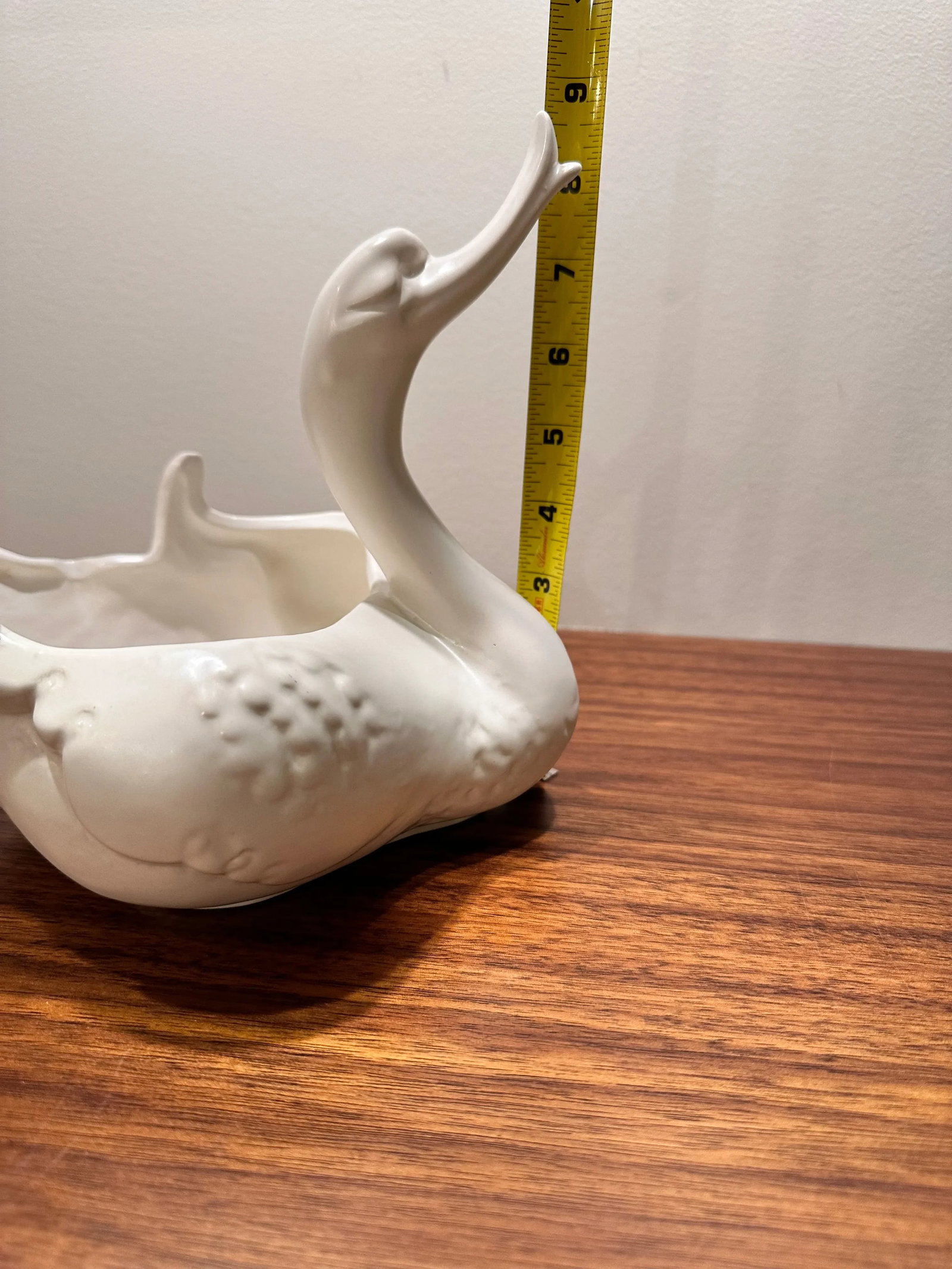 Vintage White Swan Hull Art Pottery 23 Usa Ceramic - 5