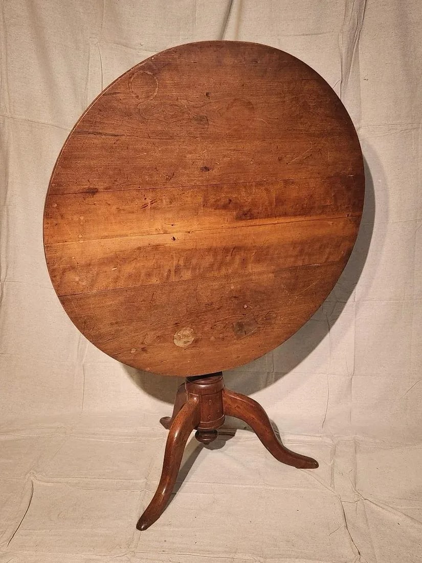 Mid 18th Century Antique Tilt Top Bird Cage Table - 11