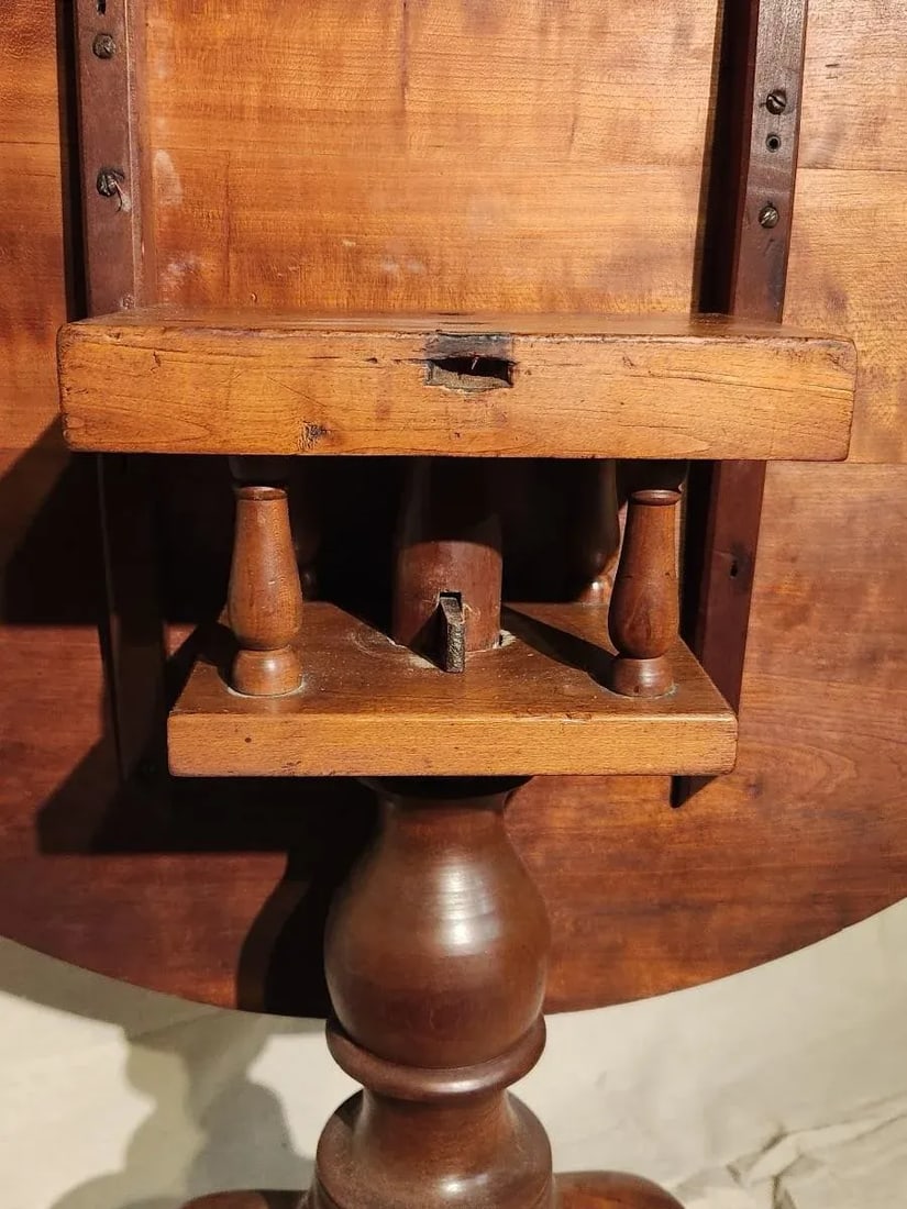 Mid 18th Century Antique Tilt Top Bird Cage Table - 8
