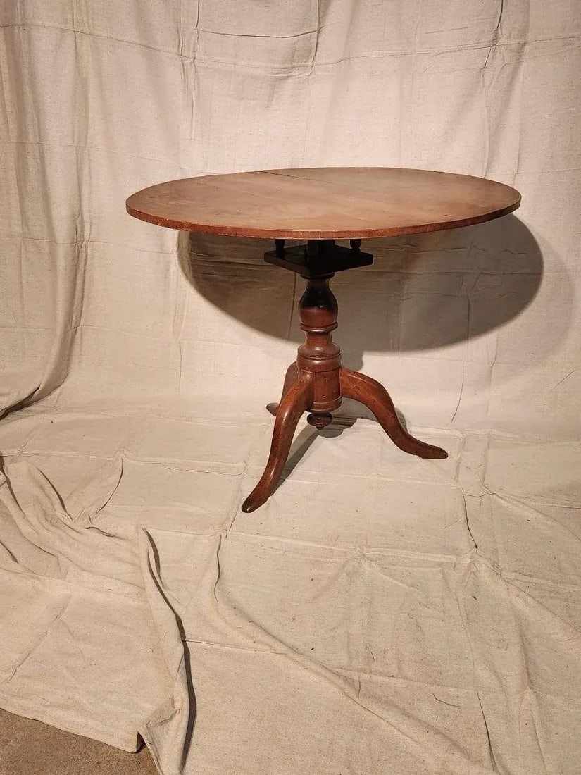 Mid 18th Century Antique Tilt Top Bird Cage Table - 9