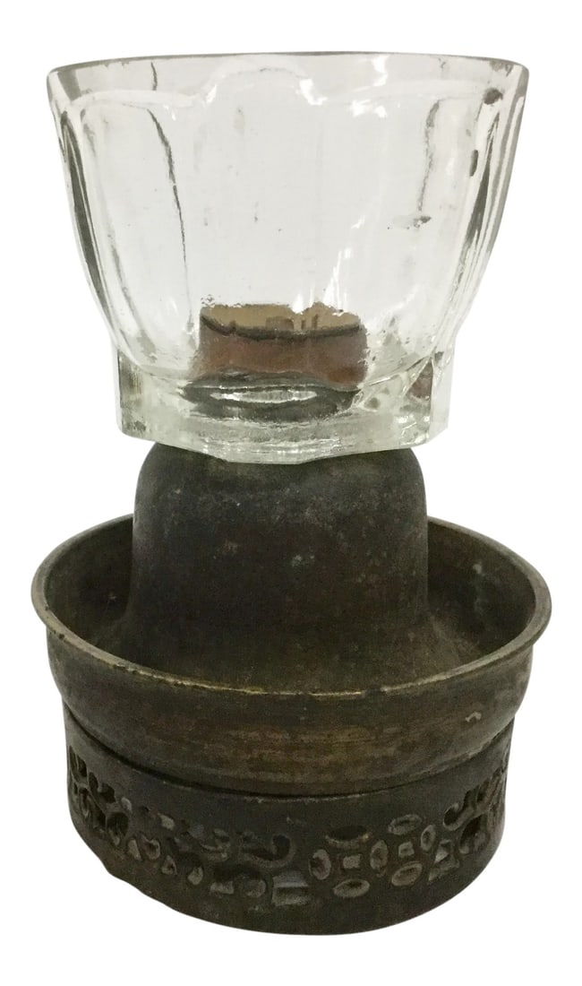Bronze & Glass Oil Lantern (1 of 13)