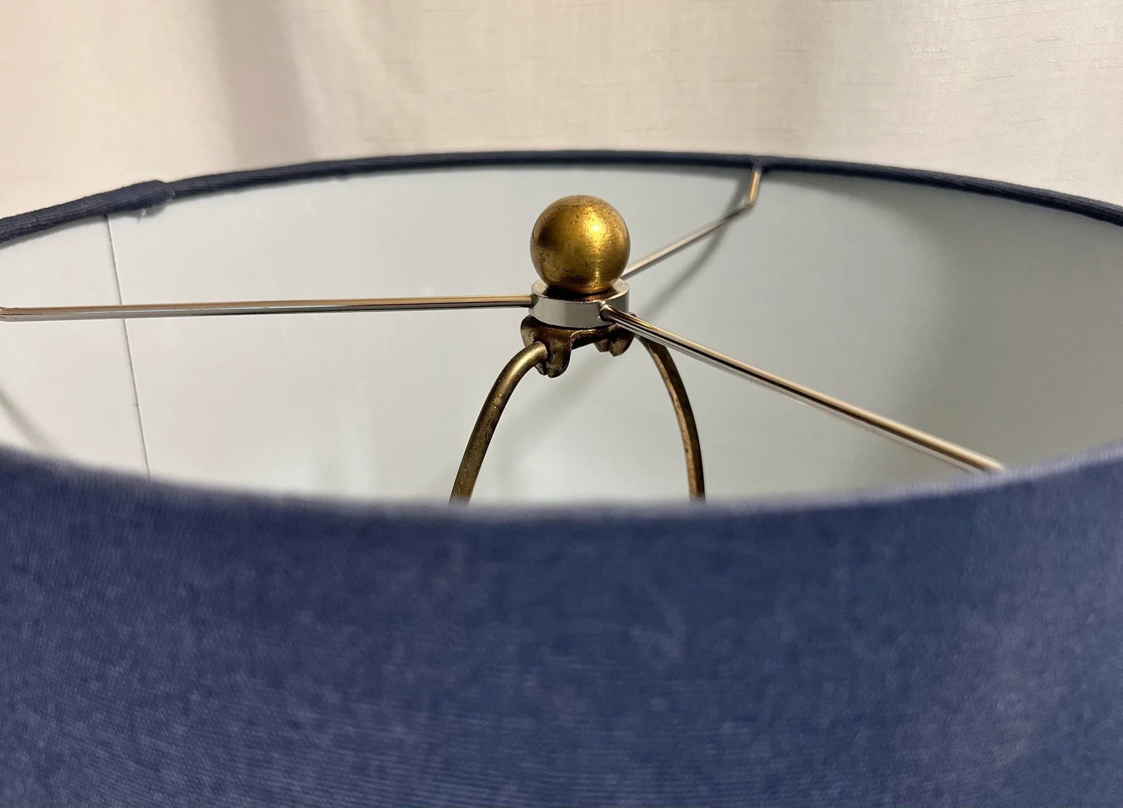 Vintage 1970s Hollywood Regency Brass "Golden Peaches" Lamp Attributed to Chapma - 10