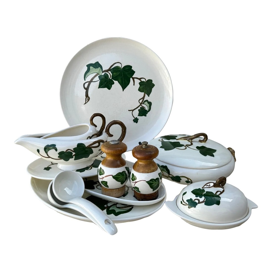 Vintage "Ivy" Print Serving Set of 12: Vintage Metlox of California Poppytrail "Ivy" serving set of 12 Perfect for a Garden party or get together. Matching dinnerware sold separately in my other listings. Set dates 1946-1986 Hand painted,