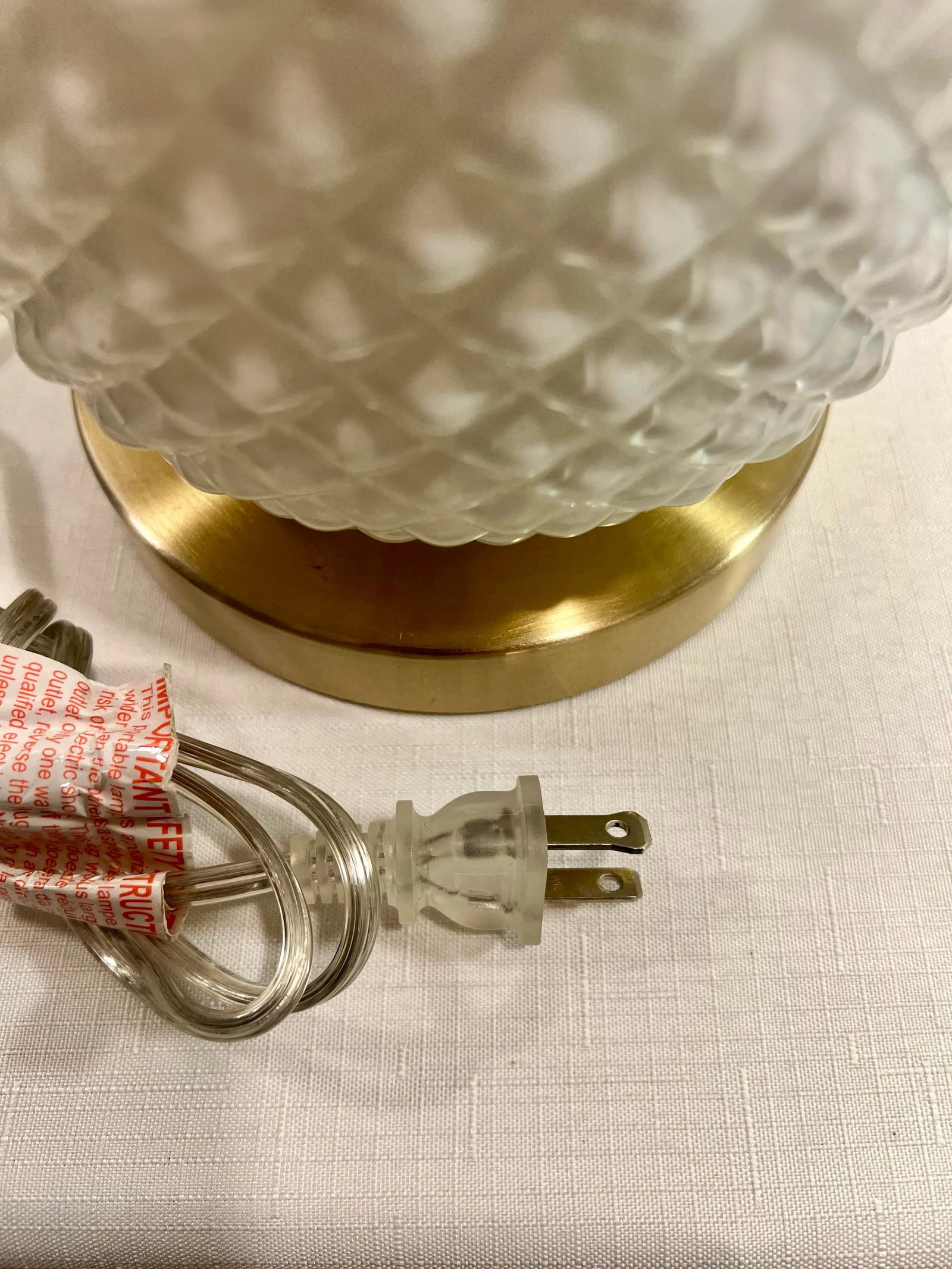 Surya White Hobnail Glass Style Reverse Painted White Table Lamp With Impressionist Style Floral Sha - 10