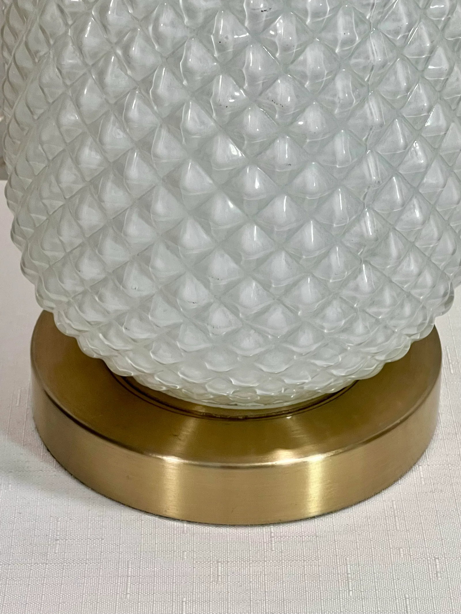 Surya White Hobnail Glass Style Reverse Painted White Table Lamp With Impressionist Style Floral Sha - 6