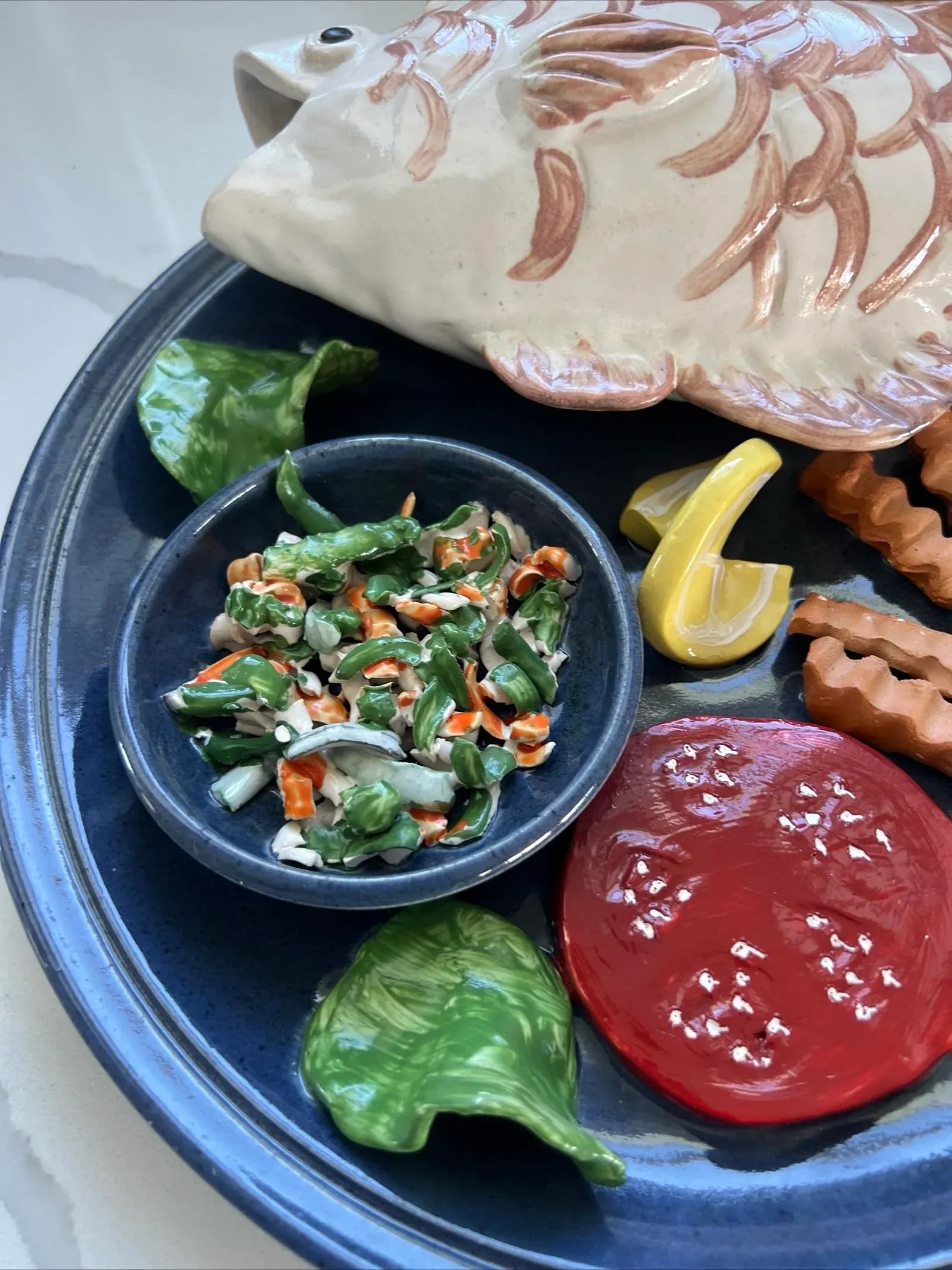 Palissy Majolica Style Wall Plate Fish Dinner Studio Pottery - 9