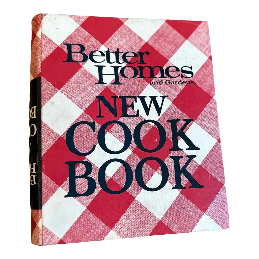 1973 Better Homes and Gardens Cookbook: Vintage 1973 Better Homes & Gardens New Cookbook Hardback 5 Ring Binder Love the 1970 photographs! Fair-Good Condition-A cooking spot on last page if inserted pamphlet. Worn ages from age and use. The