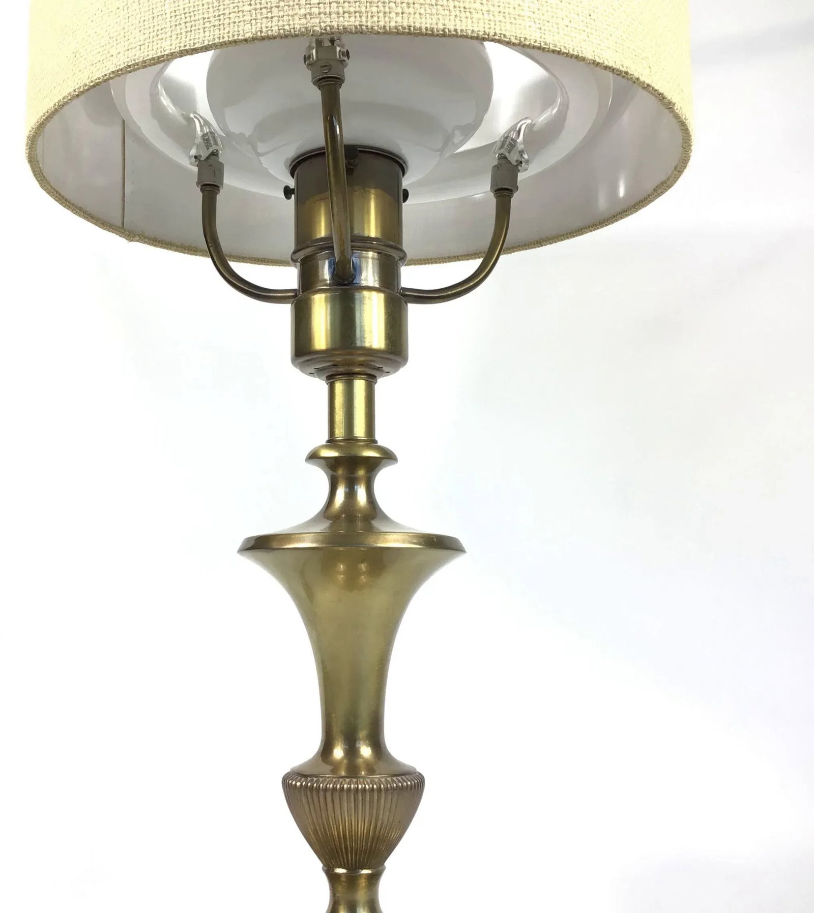 1950s Large Brass Neoclassical Table Lamp With Shade - 4