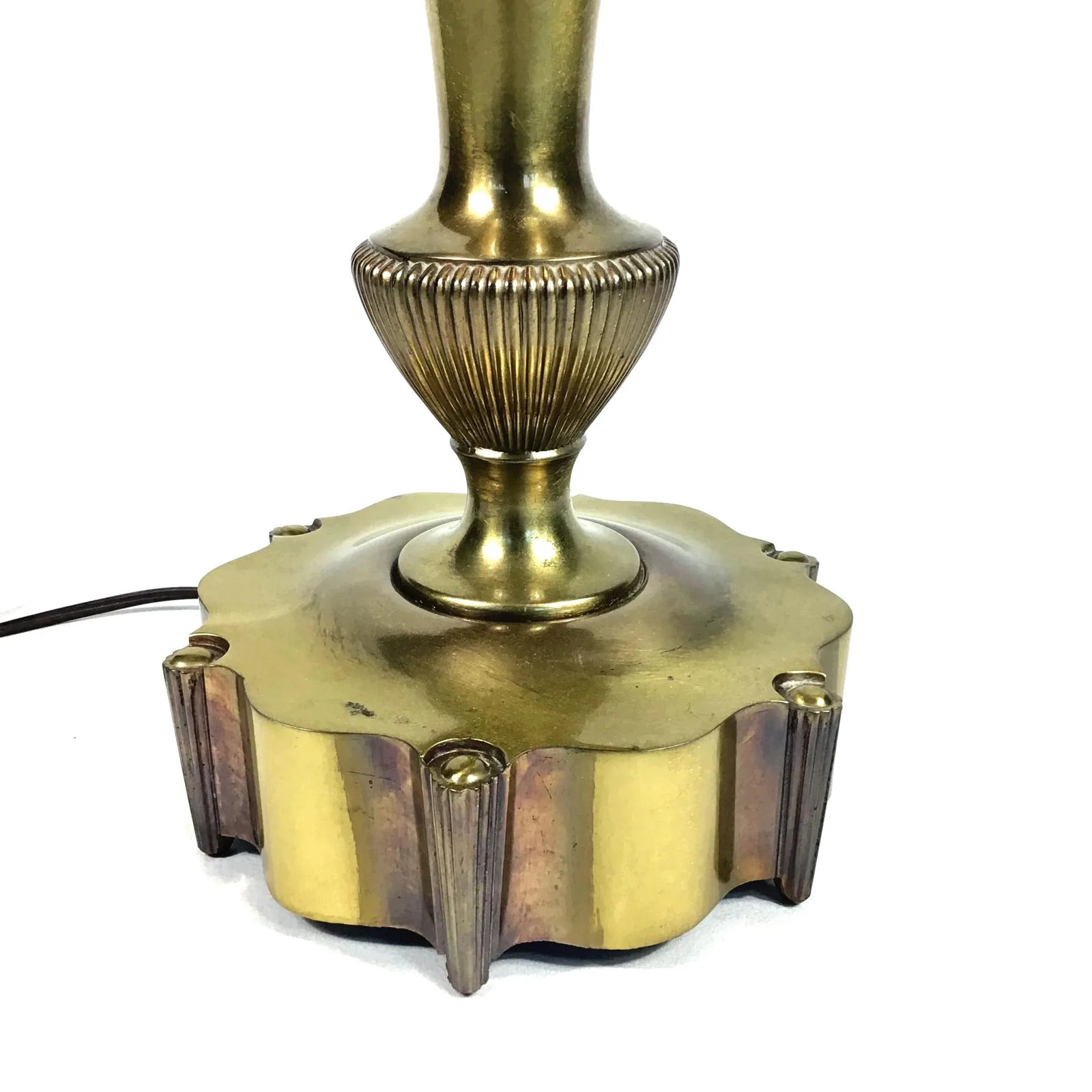 1950s Large Brass Neoclassical Table Lamp With Shade - 5