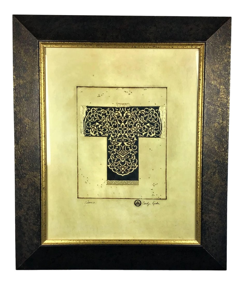 1970s Vintage Carolyn Kinder Framed Kimono I Print: Dramatic framed artwork of Carolyn Kinder for Z Gallerie. This 3 D print of the Kimono I is framed and matted in a large black distressed wood with gold highlights. Condition: Alterations: Original