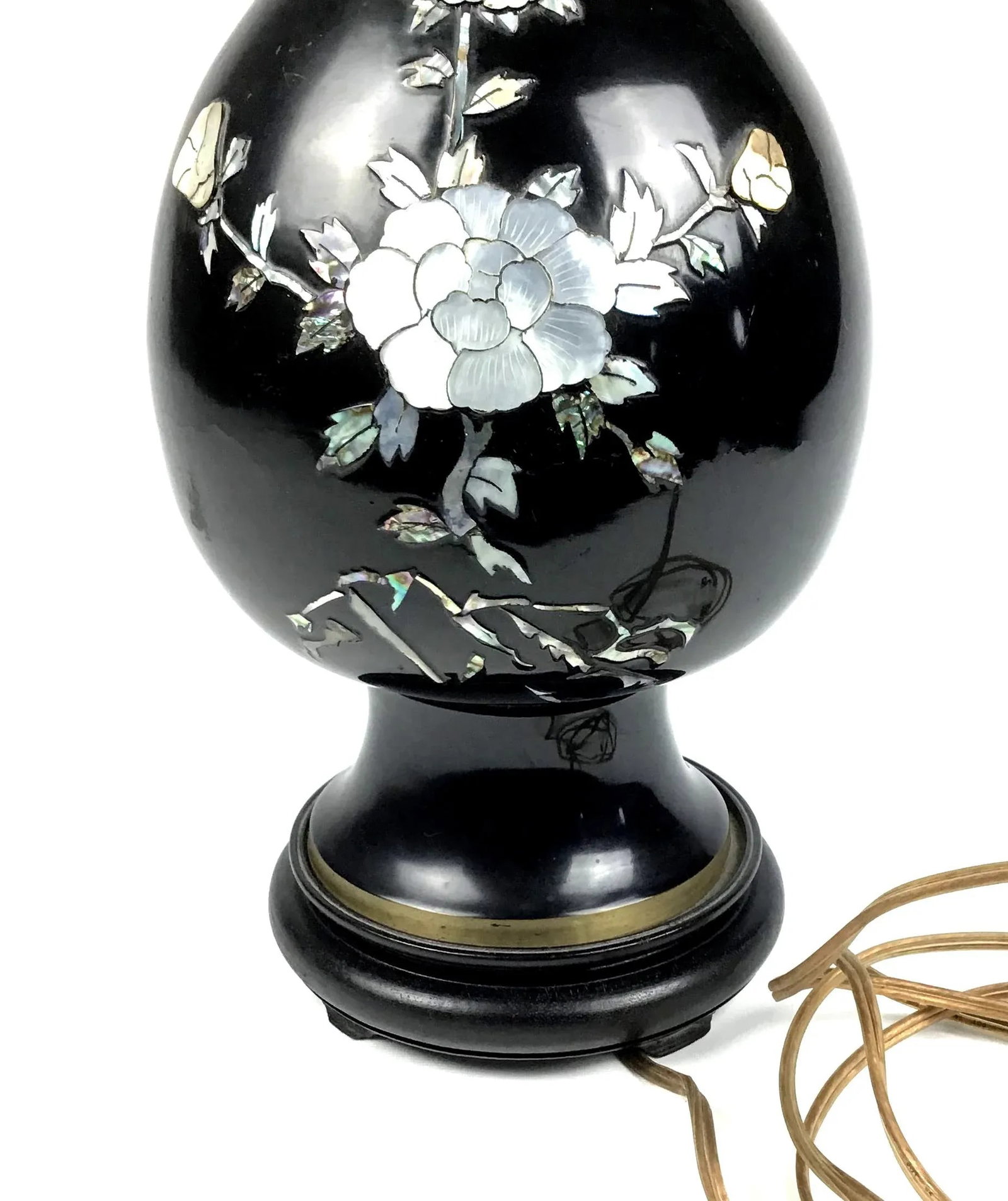 1950s Black Cloisonné Table Lamp With Mother of Pearl Details - 7
