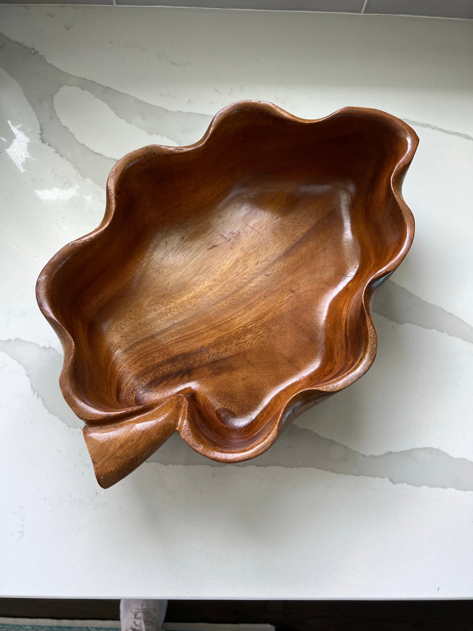 Mid Century Monkey Pod Wood Hawaiian Leaf Shaped Bowl - 4