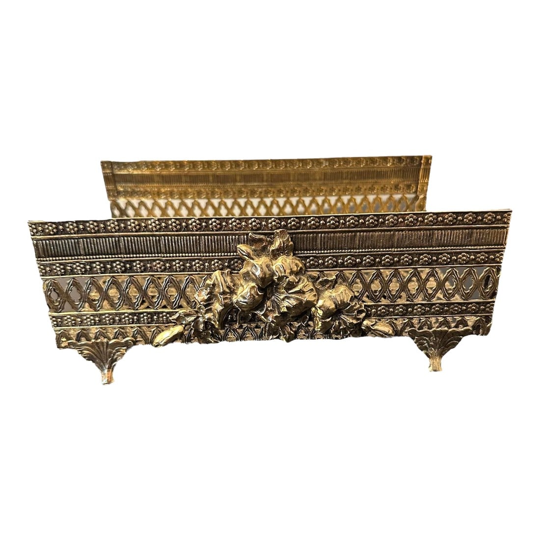 Vintage Gold Tone Filigree Metal Tissue Box: Mid-century filigree gold tone metal tissue box holder Open style fit different box heights Floral appliqué on front . Great Hollywood Regency style Condition: Alterations: Original