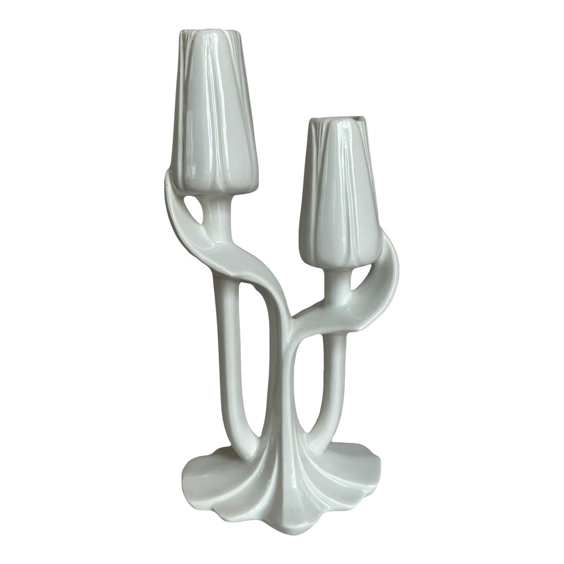 Vintage White Tulip Candle Holder Maddux of California: Classic white is a complement to any decor from coastal green or sea blue to elegance in navy or black. Excellent condition two arm ceramic candleabra. Mid century sweeping design reminiscent of