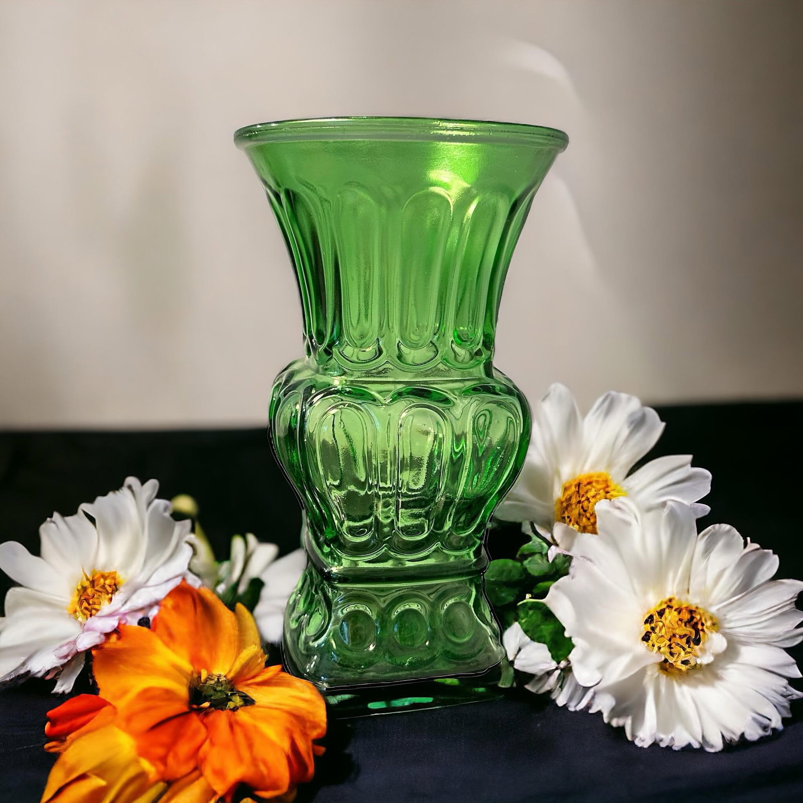 Vintage Art Deco Grecian Roman Green Glass Vase - 5