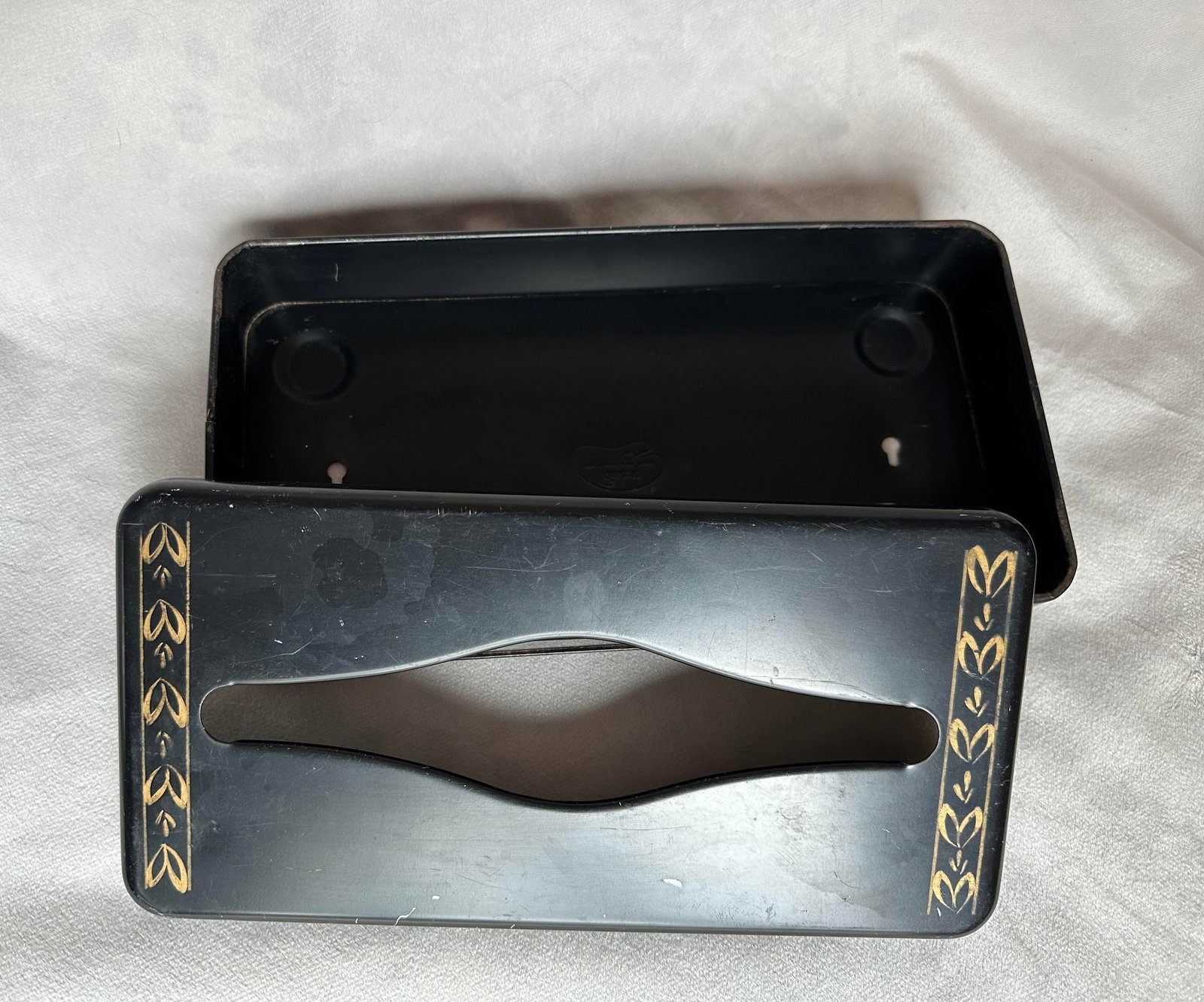 Vintage Metal Black Gold Tissue Box Holder - 6