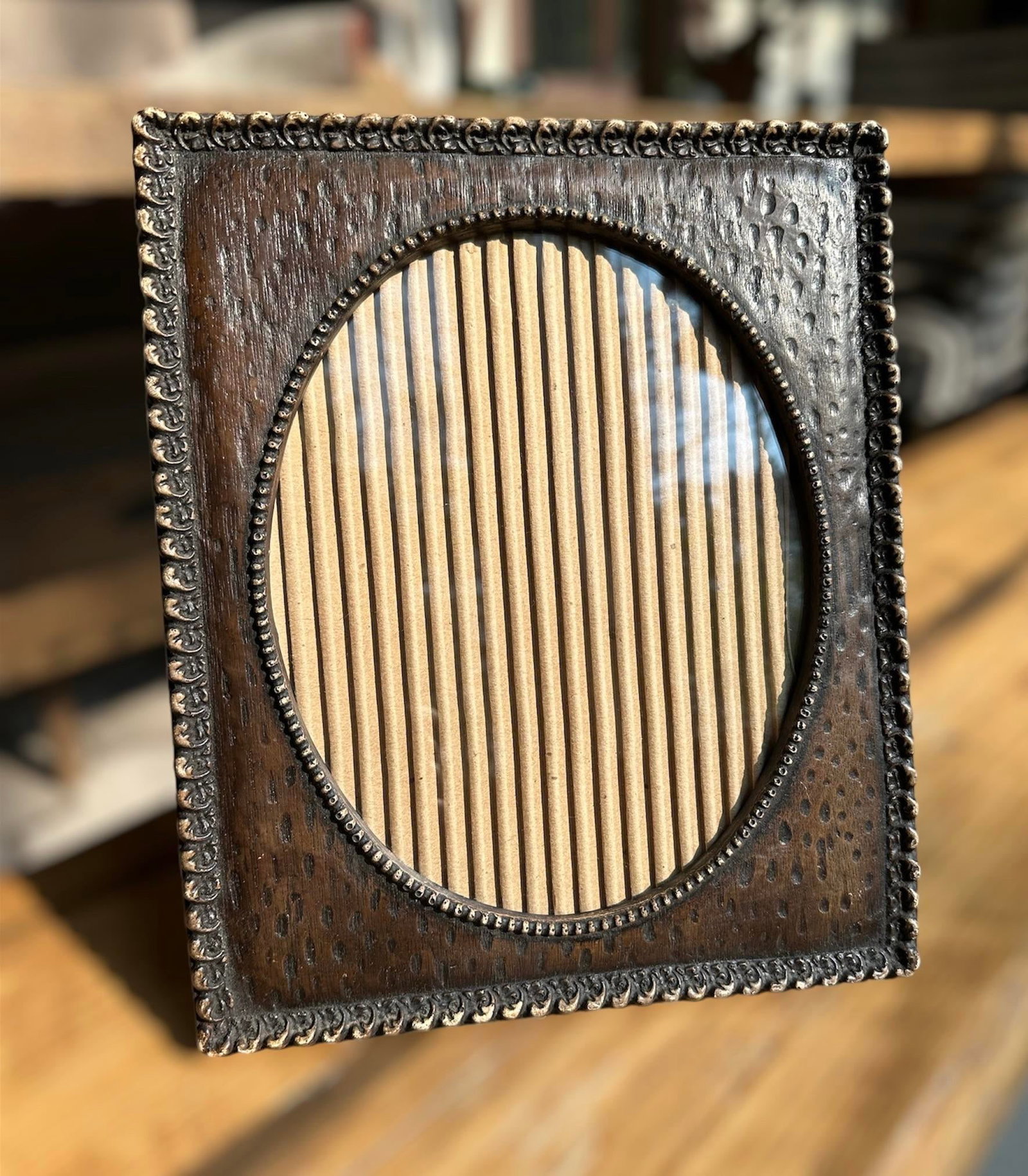 Late 20th Century African Safari Style Oval Tabletop Picture Frame - 3