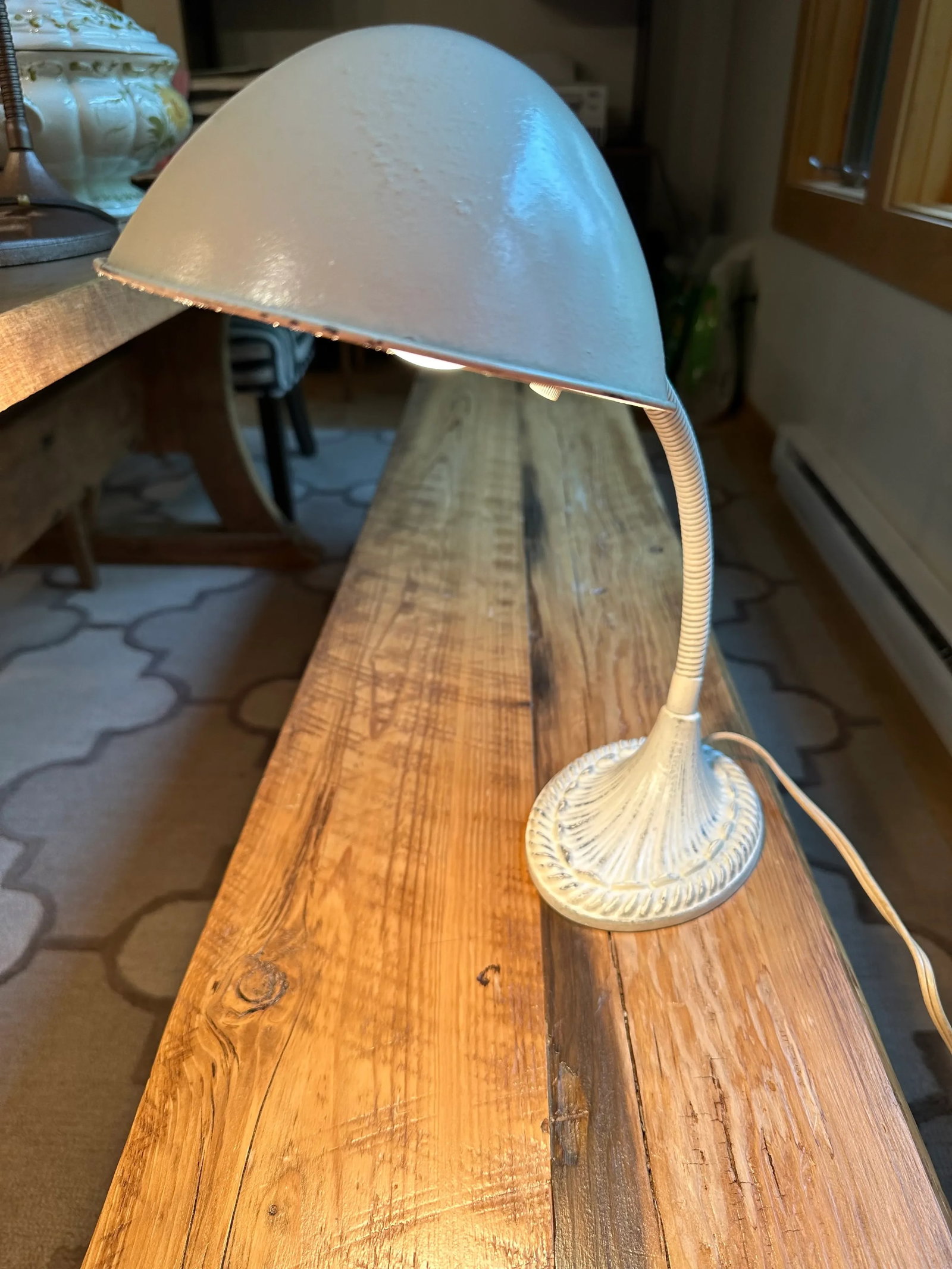 Early 20th Century Cast Iron Gooseneck Desk Table Lamp by Eagle - 9